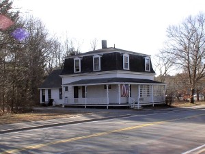 House at 746 Water St., Framingham - Proposed site for new Nobscot Library.